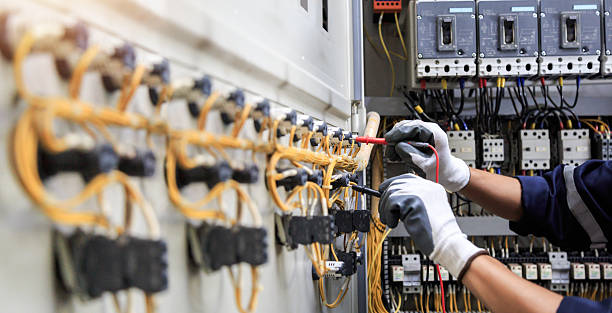 Professional Electrician technician working in Lancaster, OH